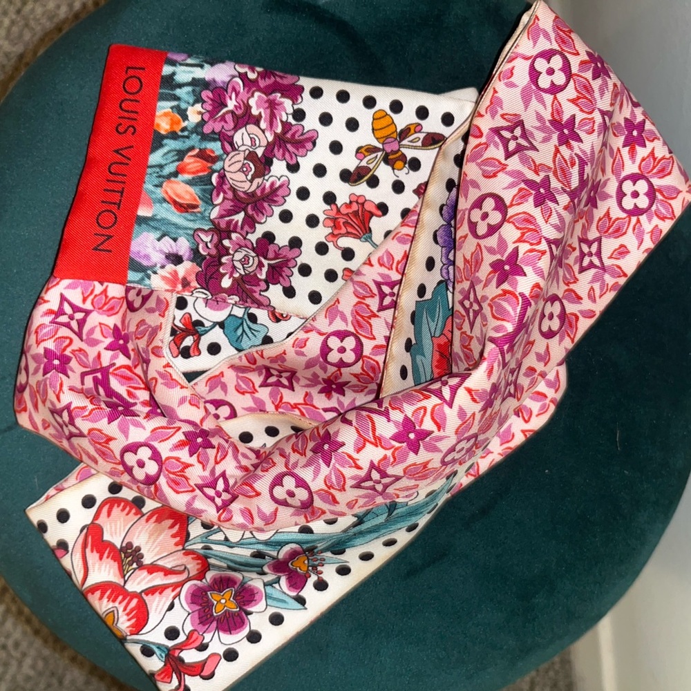 100% Silk Louis Vuitton Scarf